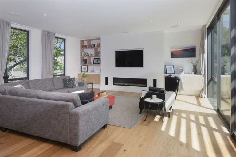 Photo of property in 70 Bristol Street, St Albans, Christchurch, 8014