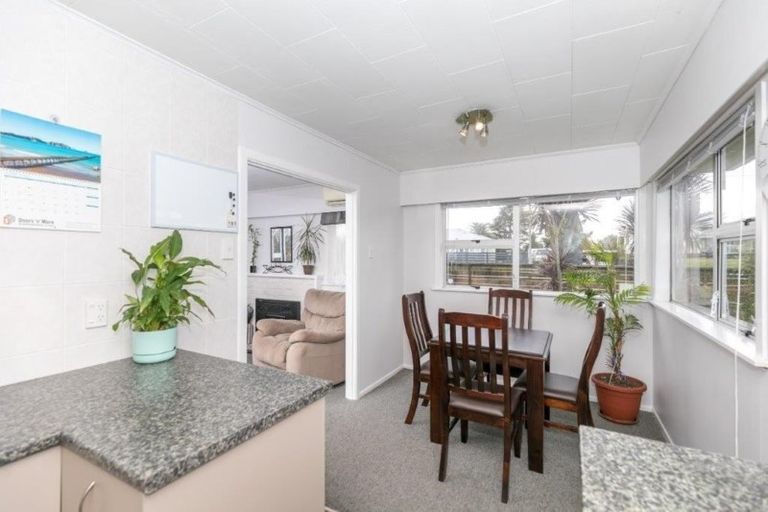 Photo of property in 1 Walmsley Street, Kihikihi, Te Awamutu, 3800