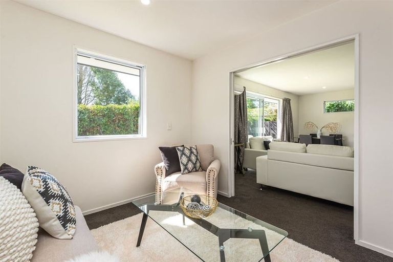 Photo of property in 211a Springfield Road, St Albans, Christchurch, 8014