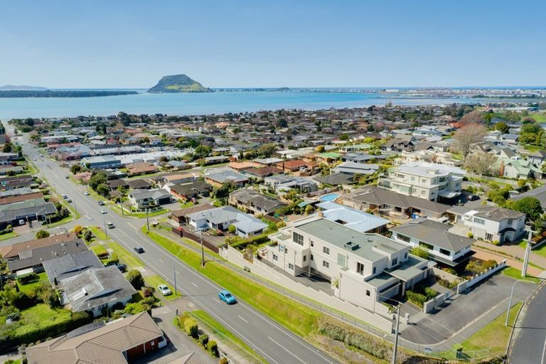 Photo of property in 2a Hinewa Road, Otumoetai, Tauranga, 3110