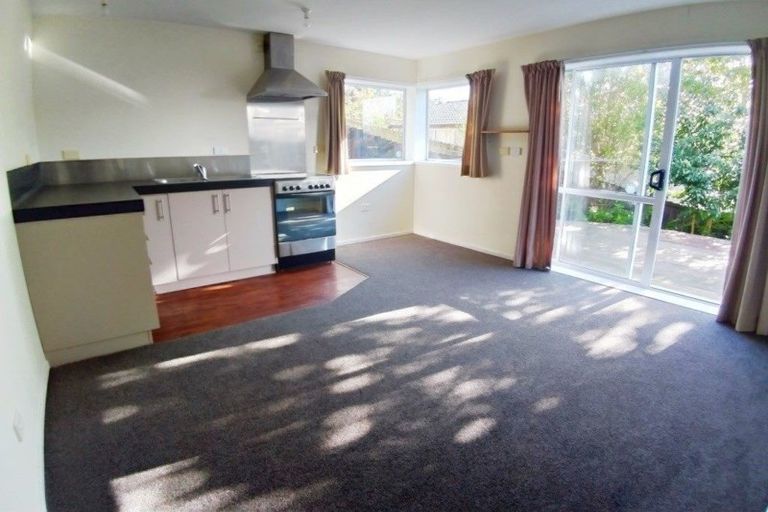 Photo of property in 56 Weatherly Road, Torbay, Auckland, 0630