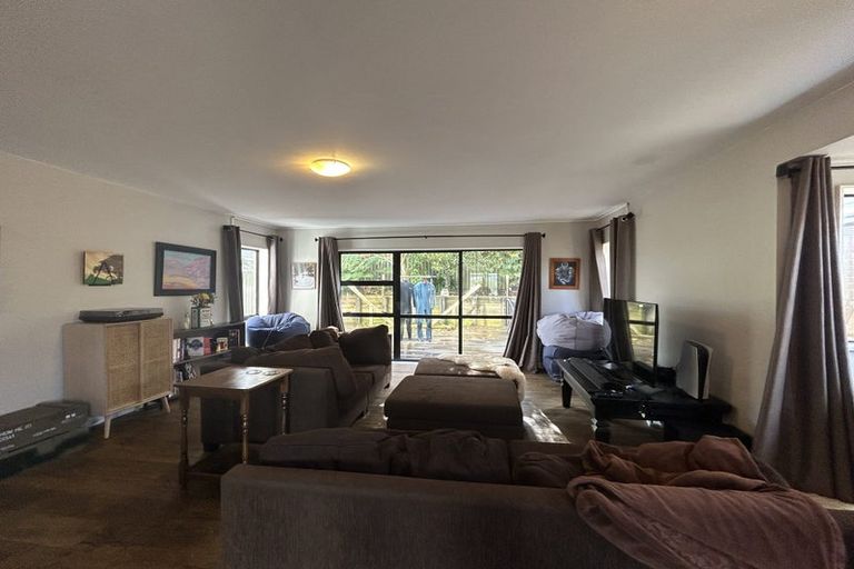 Photo of property in 14a Ringwood Street, Torbay, Auckland, 0630