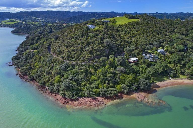 Photo of property in 168 Manganese Point Road, Tamaterau, Whangarei, 0174