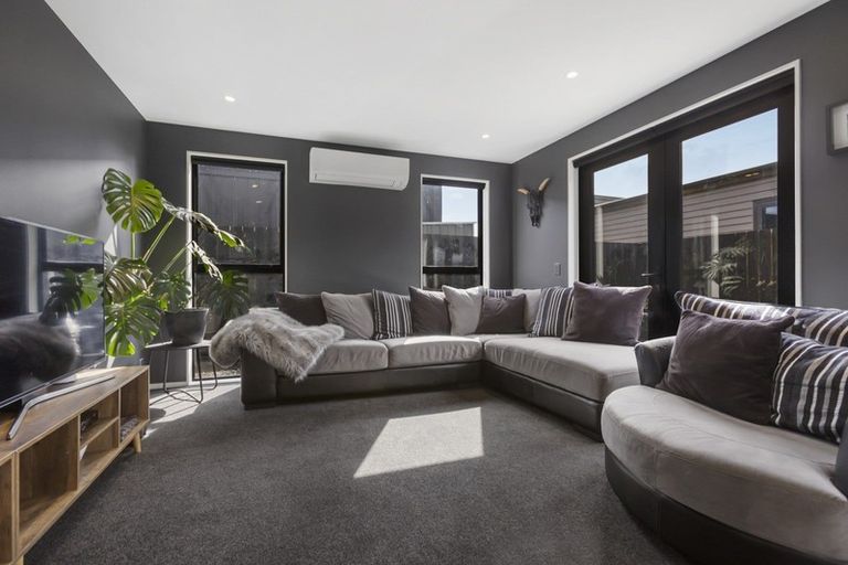 Photo of property in 20 Obelisk Street, Wanaka, 9305