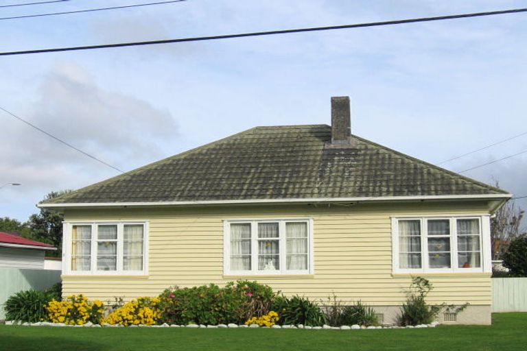 Photo of property in 1 Gadsby Street, Avalon, Lower Hutt, 5011