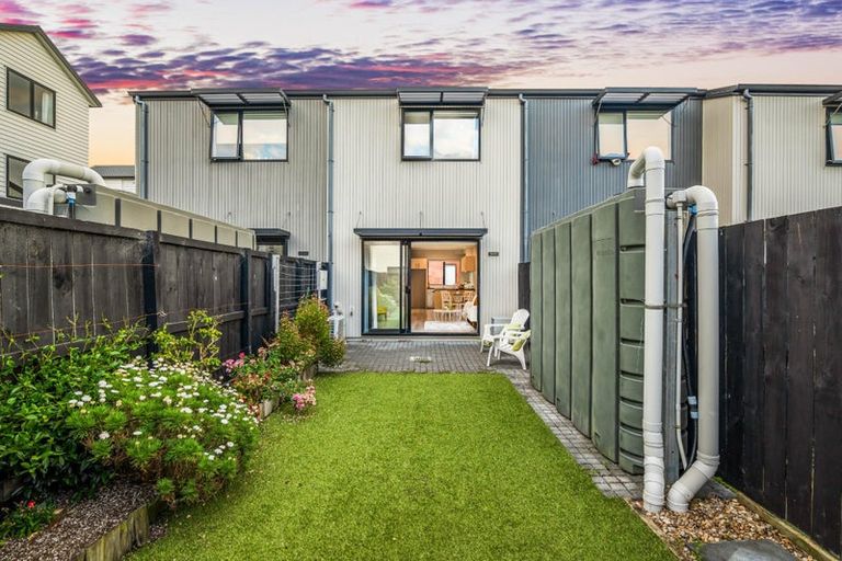 Photo of property in 3 Kerewhenua Crescent, Hobsonville, Auckland, 0616