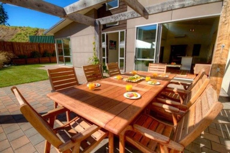 Photo of property in 25 Redfern Terrace, Arthurs Point, Queenstown, 9371