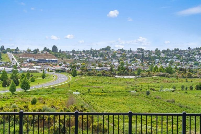 Photo of property in 19 Hyforce Way, Bethlehem, Tauranga, 3110