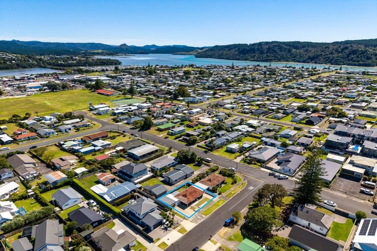 Photo of property in 101a Charleston Avenue, Whangamata, 3620