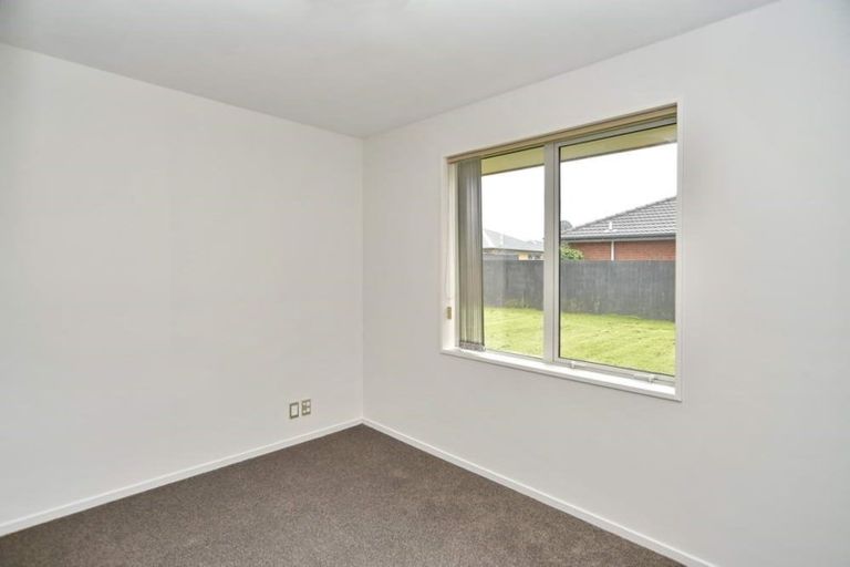 Photo of property in 6 Maple Place, Rangiora, 7400