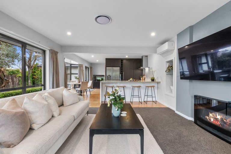 Photo of property in 16 Banbury Street, Burnside, Christchurch, 8053