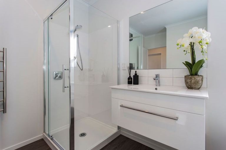 Photo of property in 6 Eric Melrose Lane, Halswell, Christchurch, 8025