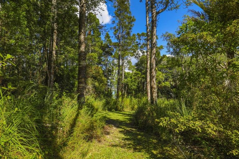 Photo of property in 131 Upper Harbour Drive, Greenhithe, Auckland, 0632