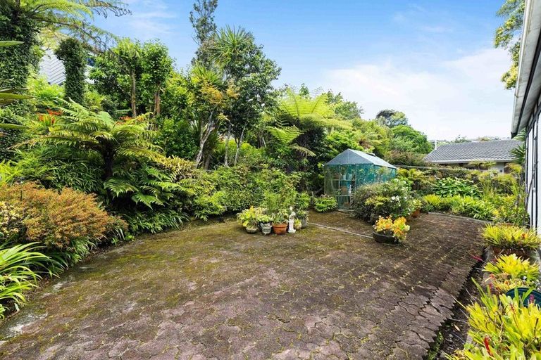 Photo of property in 82 Porritt Avenue, Chatswood, Auckland, 0626