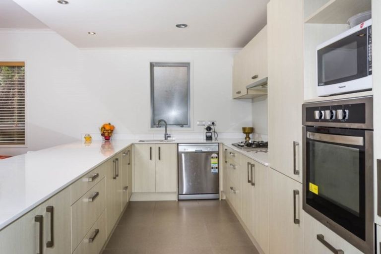 Photo of property in 59 Fields Parade, Oteha, Auckland, 0632