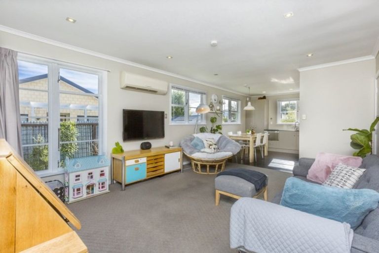 Photo of property in 44a Seddon Street, Wallaceville, Upper Hutt, 5018