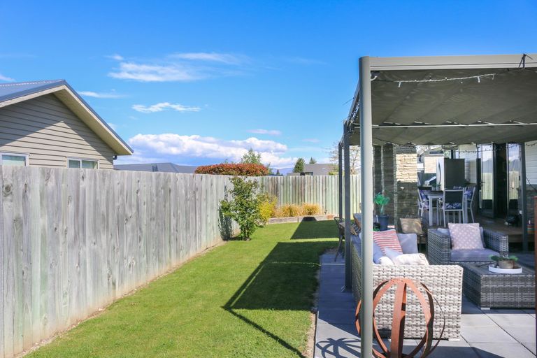 Photo of property in 27 Rhoboro Road, Twizel, 7901