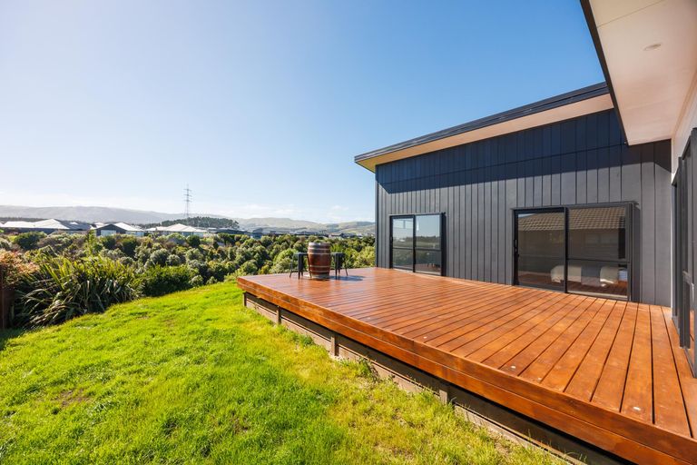 Photo of property in 26 Silicon Way, Fitzherbert, Palmerston North, 4410