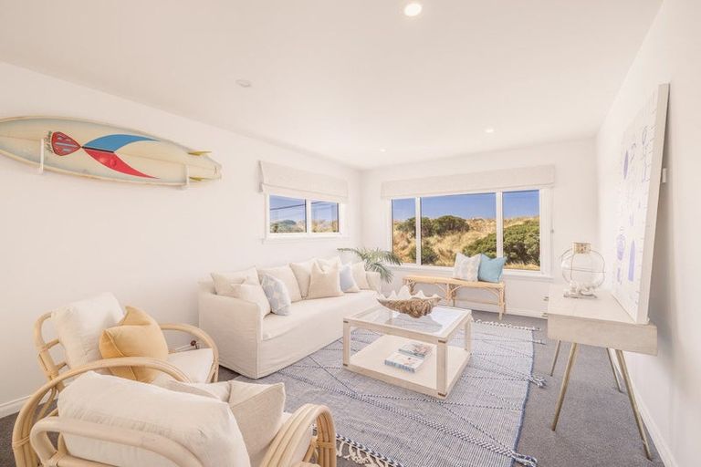 Photo of property in 35 Marine Parade, North New Brighton, Christchurch, 8083