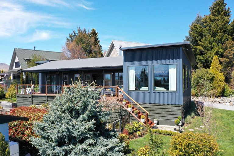 Photo of property in 13 Jeune Street, Lake Tekapo, 7999