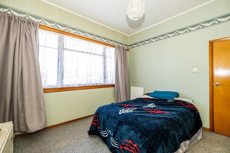 Photo of property in 28 Leonard Street, Waimate, 7924