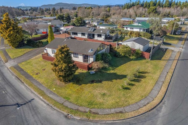 Photo of property in 1 Deborah Place, Mangakakahi, Rotorua, 3015