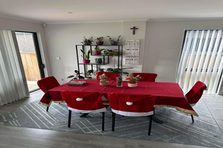 Photo of property in 49 Clayden Shuttleworth Street, Papakura, 2110