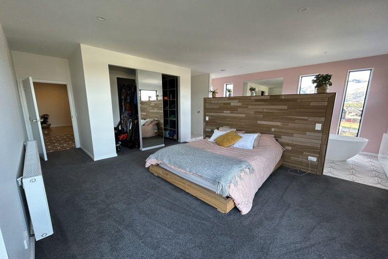 Photo of property in 3 Waxeye Lane, Lake Hawea, 9382