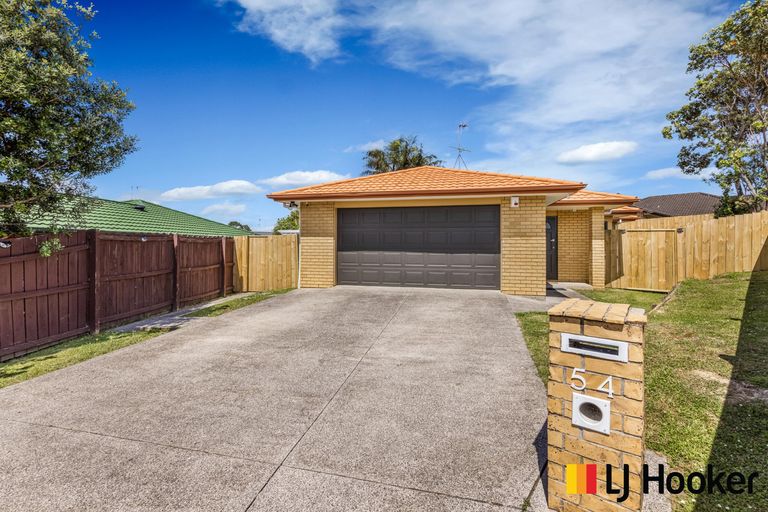 Photo of property in 54 Etherton Drive, Weymouth, Auckland, 2103