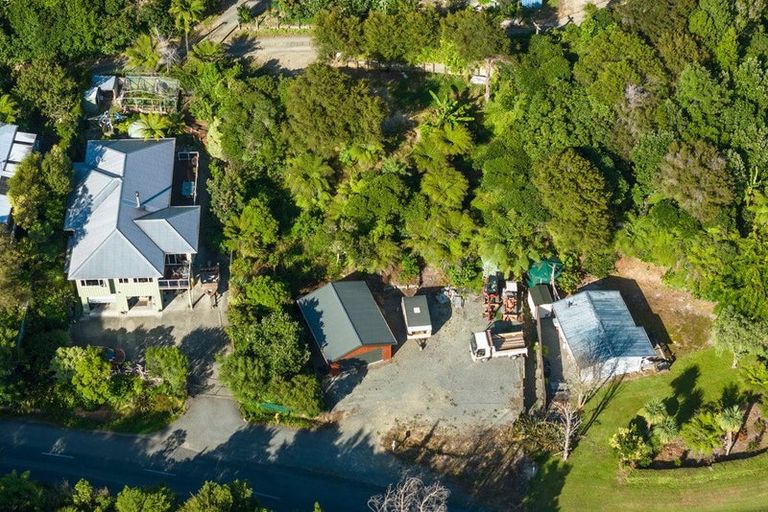 Photo of property in 758 Queen Charlotte Drive, Havelock, Picton, 7281