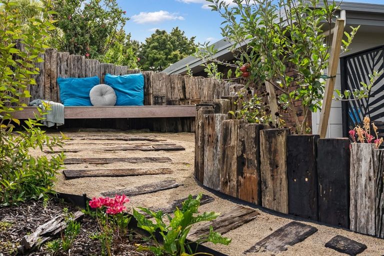 Photo of property in 55 Eureka Place, Parahaki, Whangarei, 0112