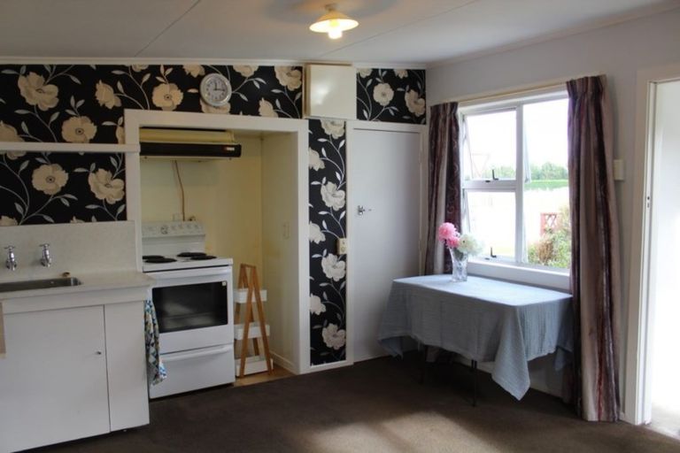 Photo of property in 1 Park Street, Winton, 9720