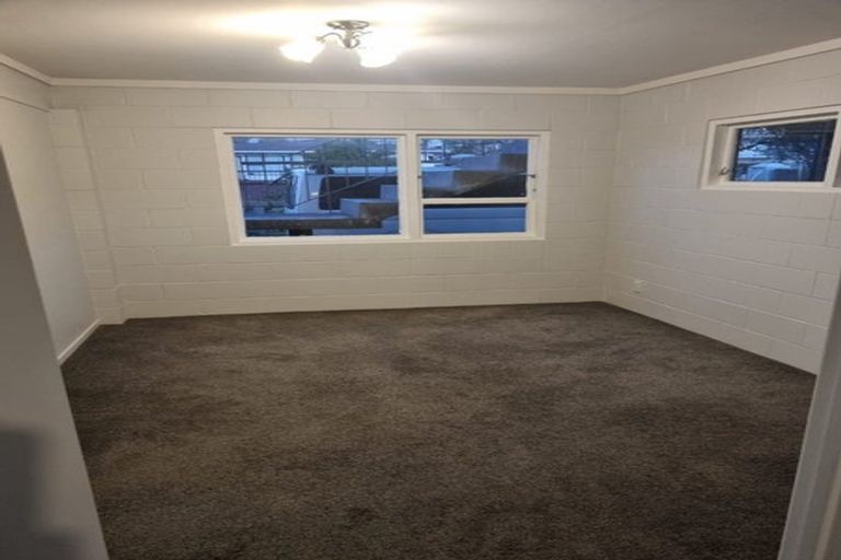 Photo of property in 52 Cramond Drive, Mangere East, Auckland, 2024