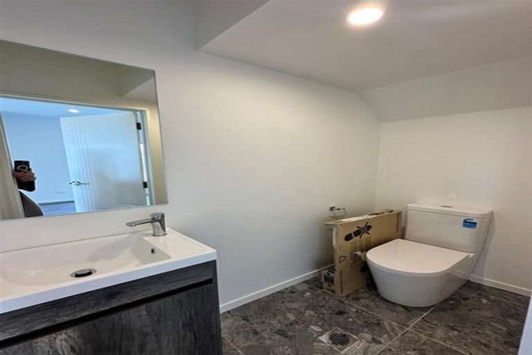 Photo of property in 64b Crestview Rise, Papakura, 2110