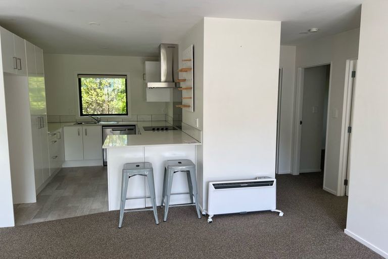 Photo of property in 40 Trinidad Road, Sunnynook, Auckland, 0620