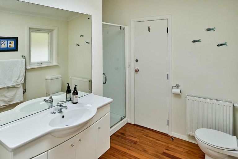 Photo of property in 13 Taumaru Avenue, Lowry Bay, Lower Hutt, 5013