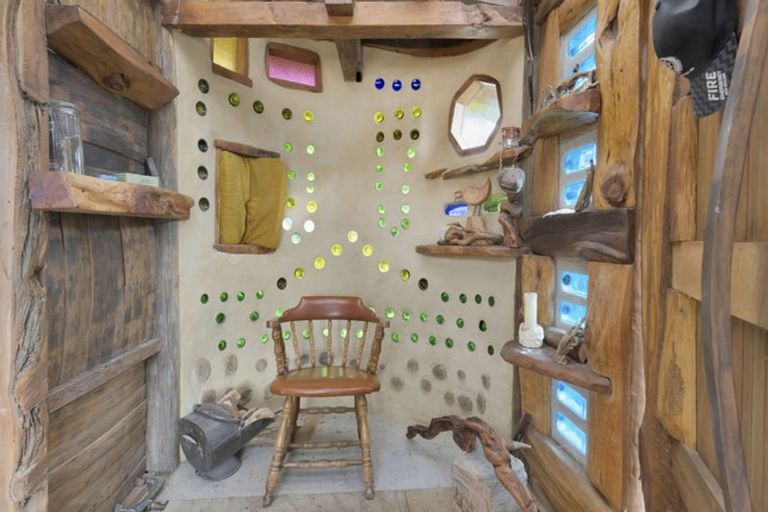 Photo of property in 69 Princes Street, Waikari, 7420