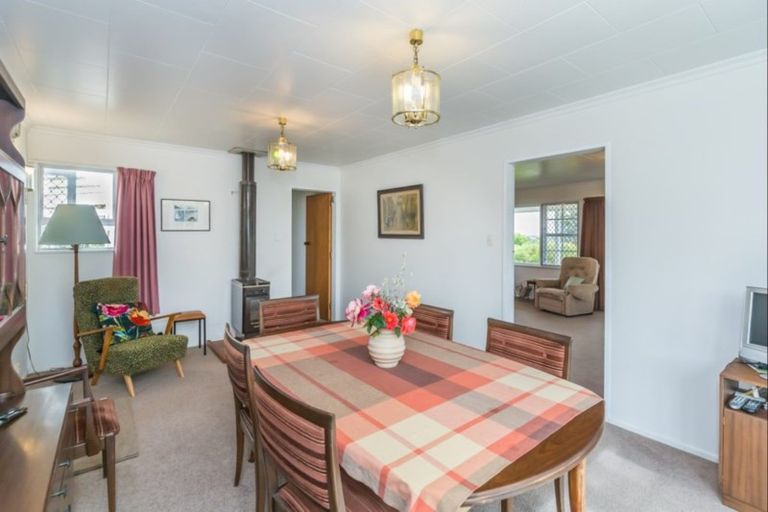 Photo of property in 234 Kawiu Road, Levin, 5510