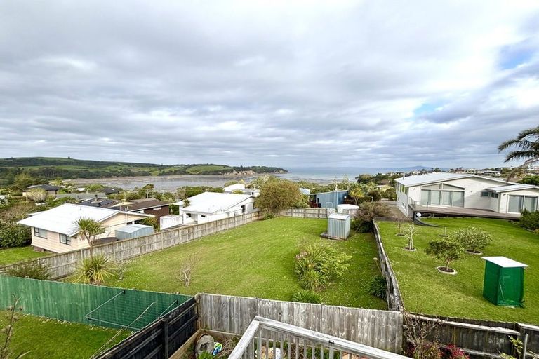 Photo of property in 49a Everard Avenue, Army Bay, Whangaparaoa, 0930