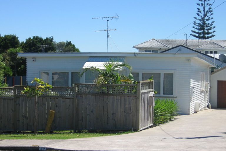 Photo of property in 2/27 Stanley Avenue, Milford, Auckland, 0620