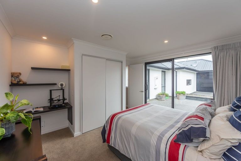 Photo of property in 20 Chimango Place, Rolleston, 7615