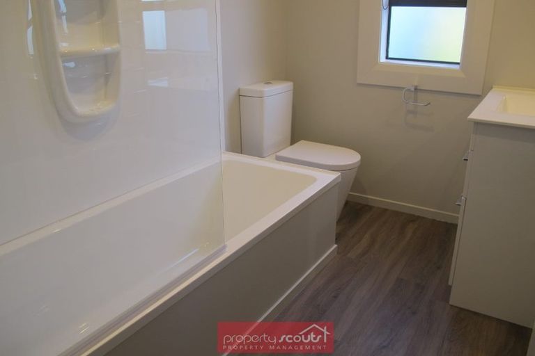 Photo of property in 14 Stone Street, Kenmure, Dunedin, 9011