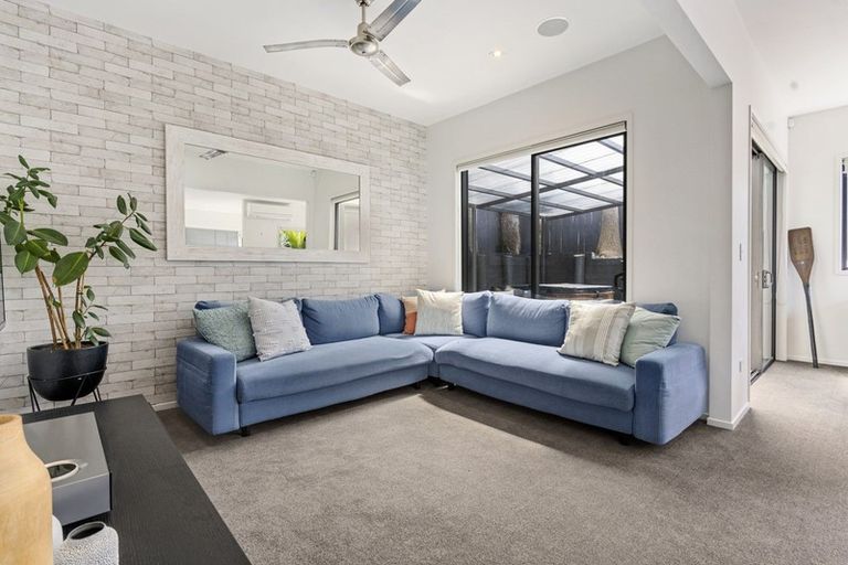 Photo of property in 72a Francis Street, Hauraki, Auckland, 0622