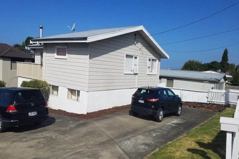 Photo of property in 3 Tye Road, Hillcrest, Auckland, 0627