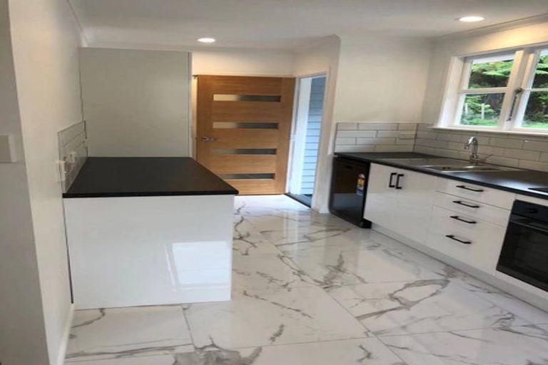 Photo of property in 9 Gribble Grove, Stokes Valley, Lower Hutt, 5019