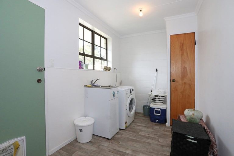 Photo of property in 36 Criterion Street, Bulls, 4818