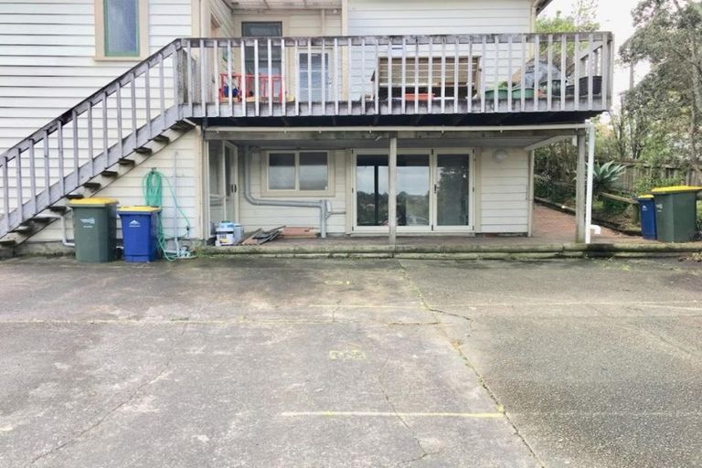 Photo of property in 318 West Coast Road, Glen Eden, Auckland, 0602