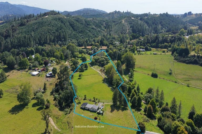 Photo of property in 927 Waiwhero Road, Ngatimoti, Motueka, 7196