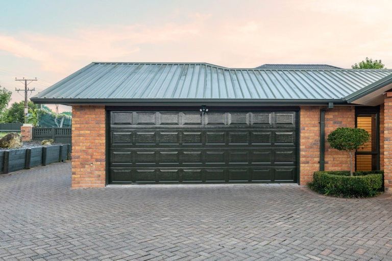 Photo of property in 38 Rototuna Road, Flagstaff, Hamilton, 3210