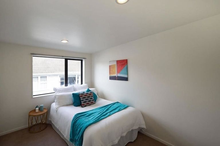 Photo of property in 11 Gordon Place, Newtown, Wellington, 6021